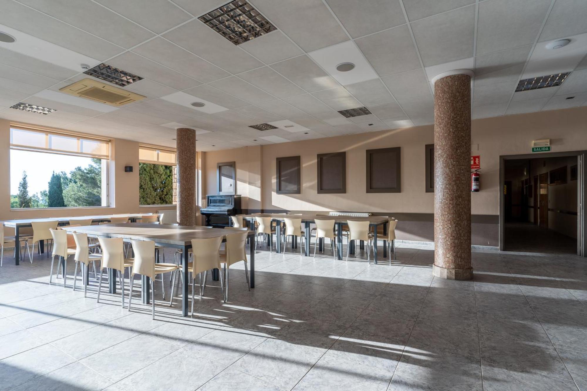 Costablanca Explore Hostel Sports & Events La Mariña エクステリア 写真