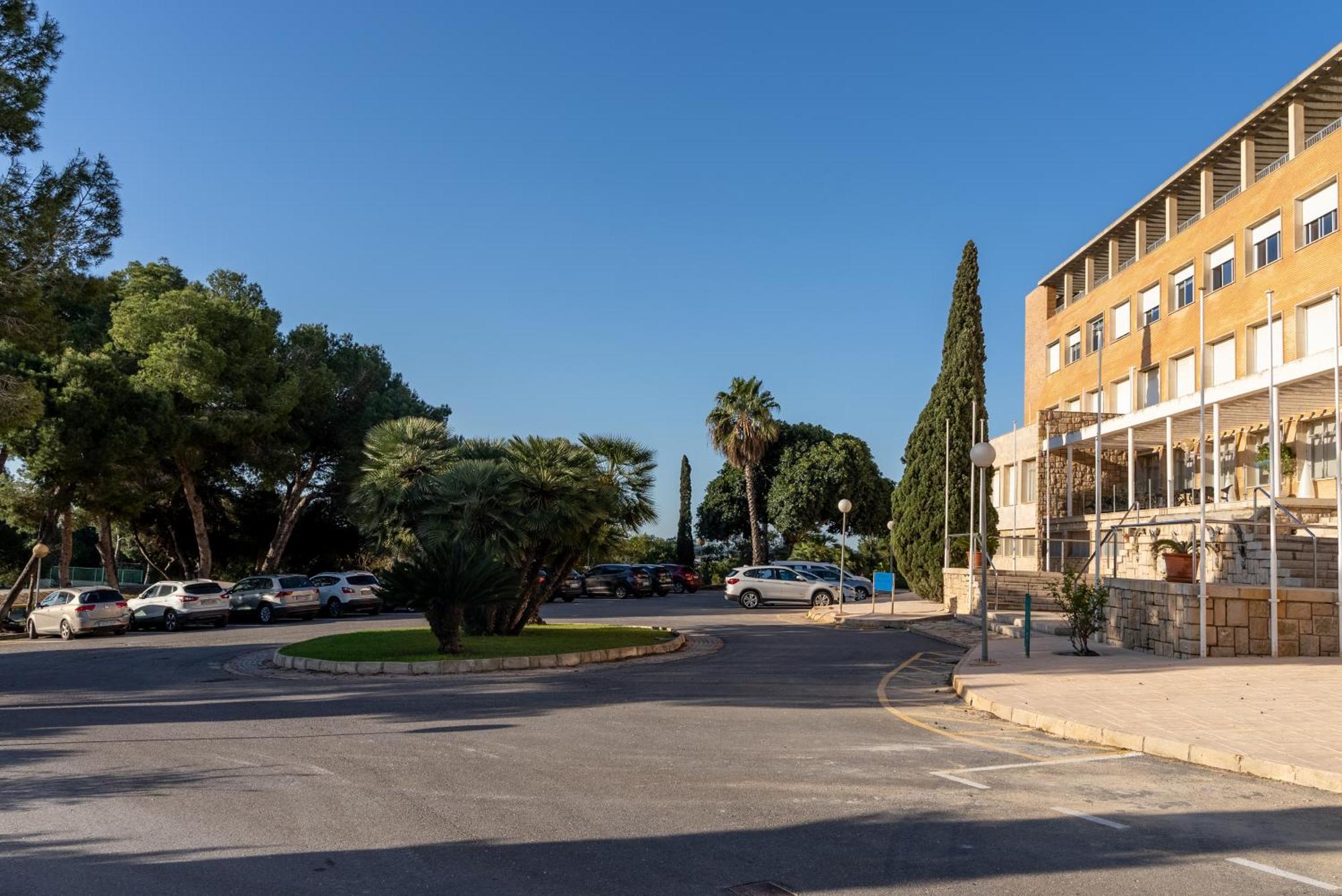 Costablanca Explore Hostel Sports & Events La Mariña エクステリア 写真