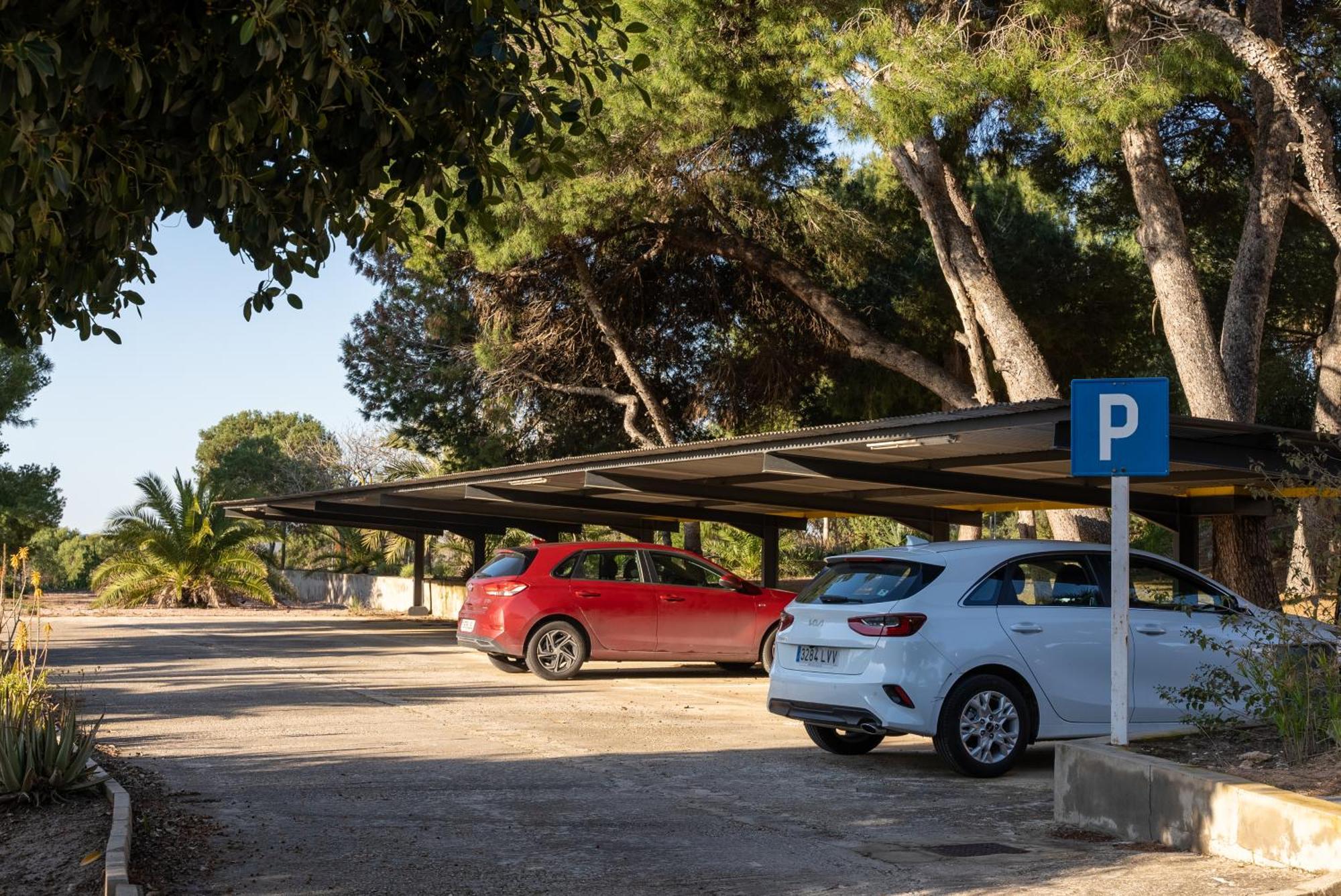 Costablanca Explore Hostel Sports & Events La Mariña エクステリア 写真